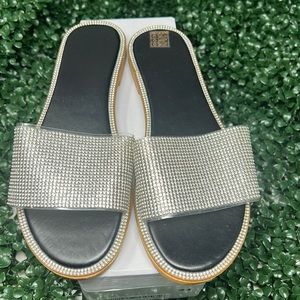 NWT Fashion sandals size 41